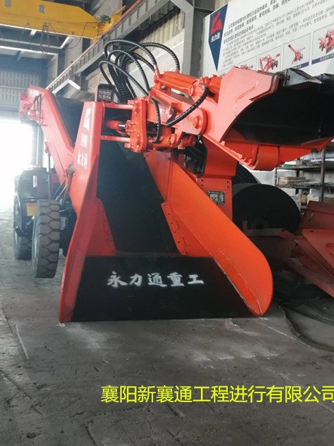 1599096358199117.jpg 小型扒渣機1.jpg