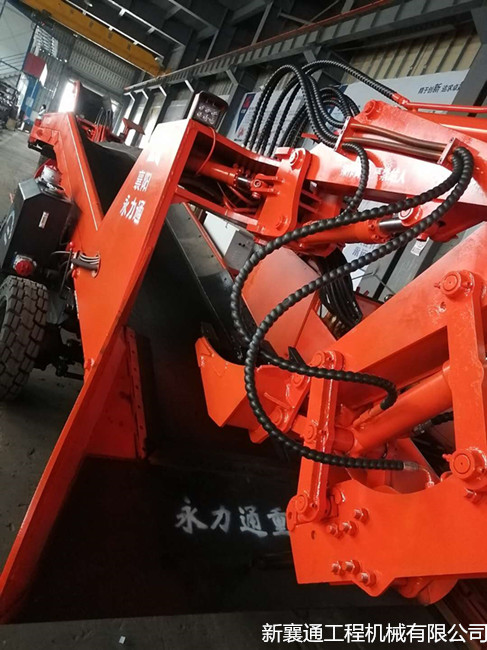 1599612587211318.jpg 破碎錘型扒渣機(jī).jpg