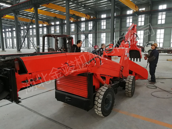 1608083390103712.jpg 輪式皮帶扒渣機(jī)1_副本.jpg